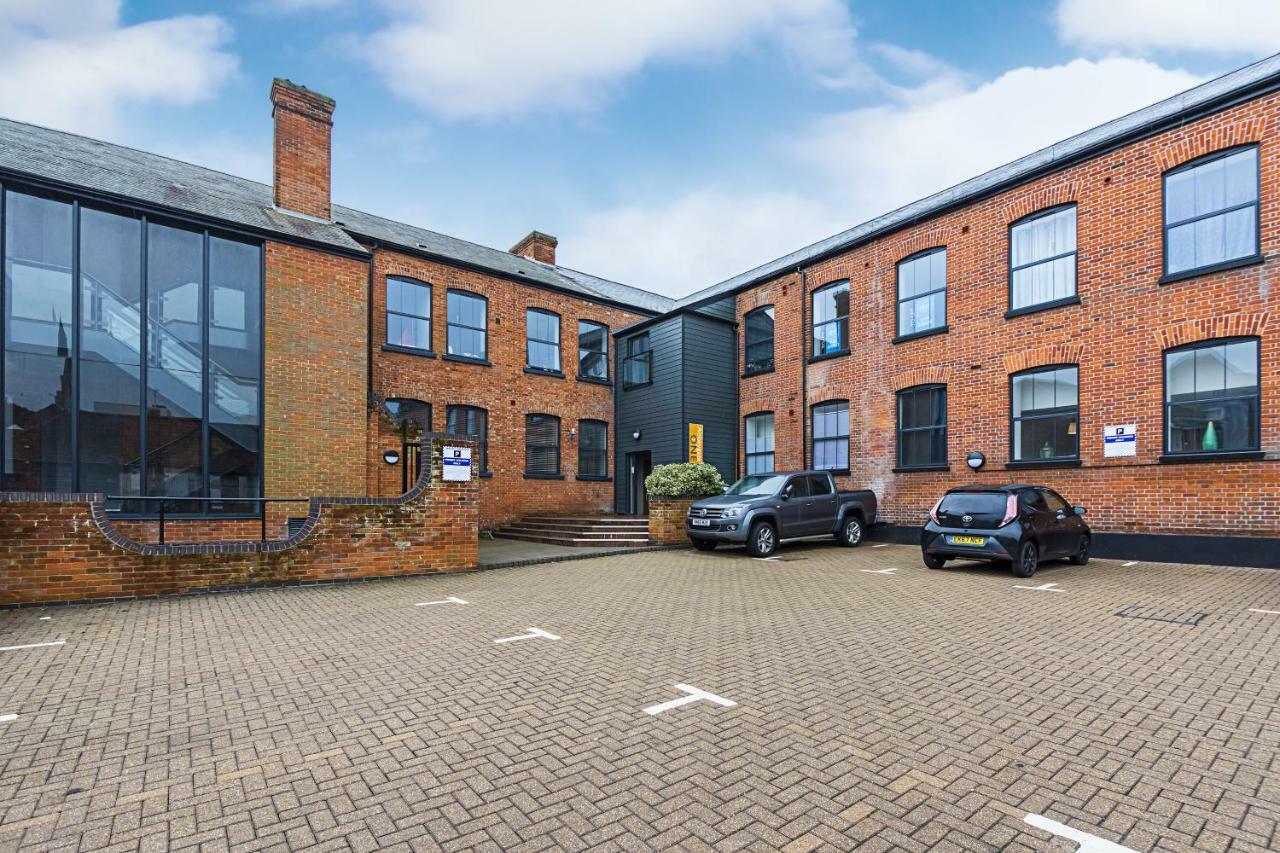 Corporate Accommodation, Contractor Housing & Leisure Stays At Abbeygate One Colchester Exterior photo